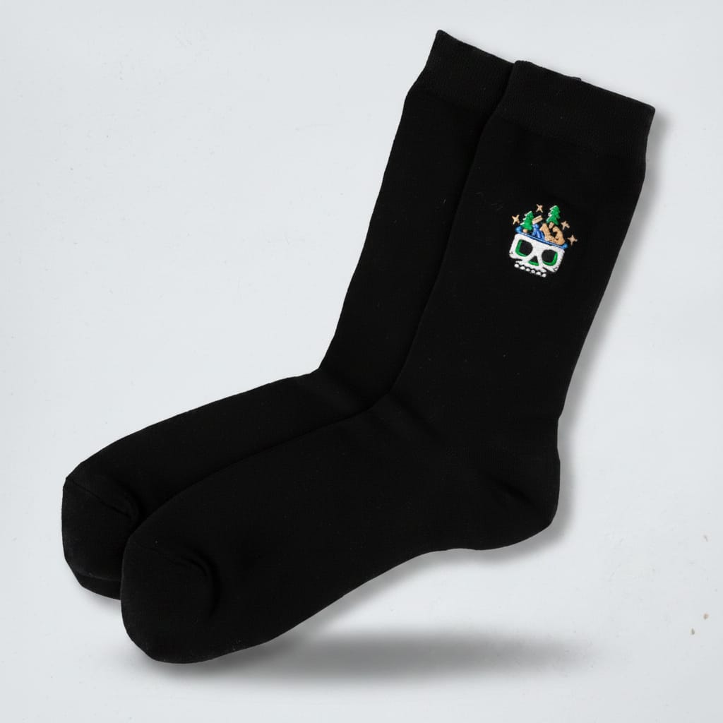 Embroidered Skull Crew Sock